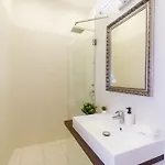 아파트 Luxury On Andrassy Avenue - A7 *