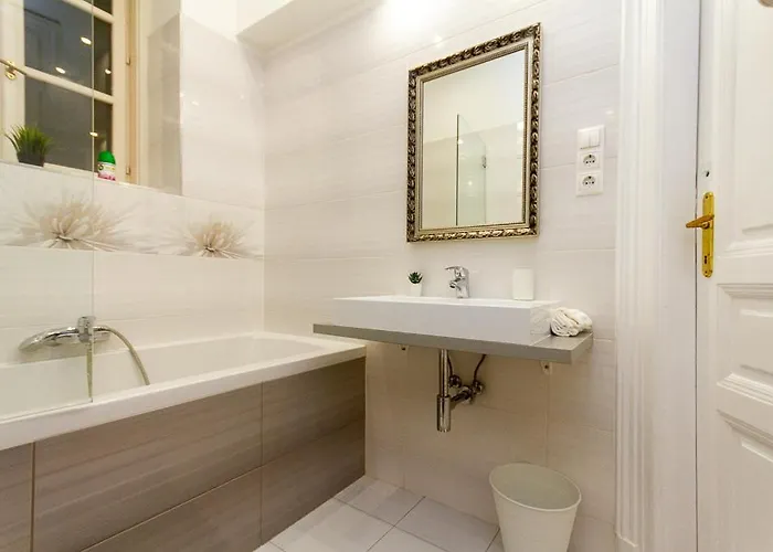 Luxury On Andrássy Avenue - A7 *